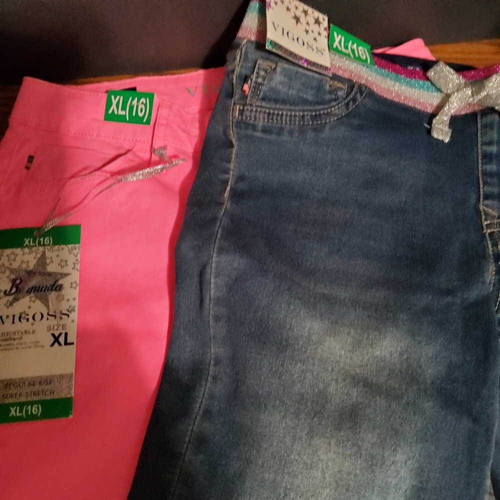 VIGOSS  shorts size XL(16) 2